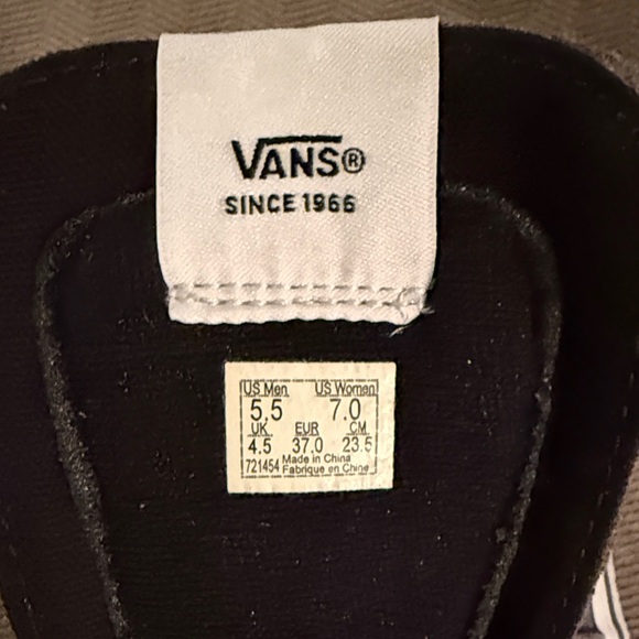 Vans High-Top Sneakers - Black, Gray, and White Lightning Bolt - NWT!! - Picture 3 of 4